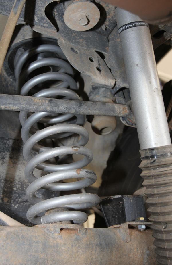 G2 Core 44 Axles Installed In Jeep JK Wrangler Coil Spring Rubbing On Rear Track Bar Photo 110030159