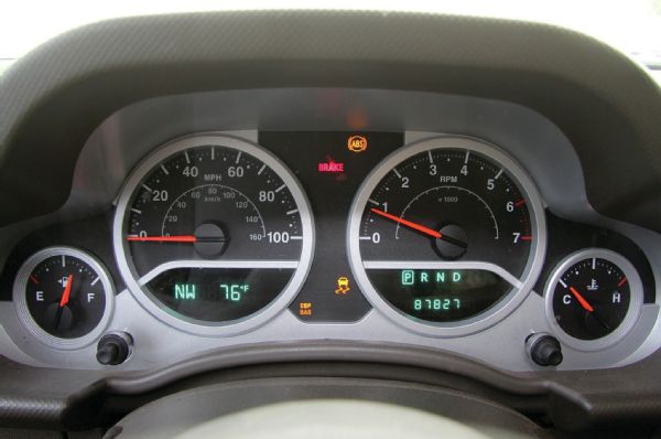 2007 Jeep Wrangler Unlimited Dash Gauges Photo 72269302