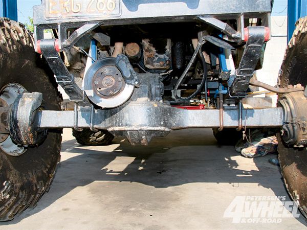 25 Ton Rockwell Axles test Truck Axles Photo 10843606