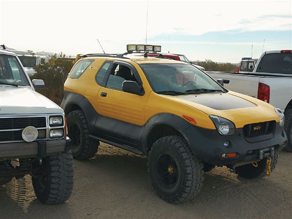 4x4 Vehicle front View Photo 8993054