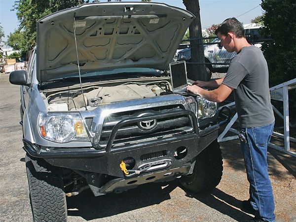 Toyota Tacoma front View Photo 9217734