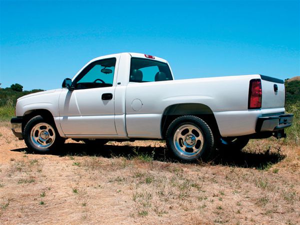 2001 Chevrolet Silverado Work Truck Half Ton drivers Side View Photo 9221529