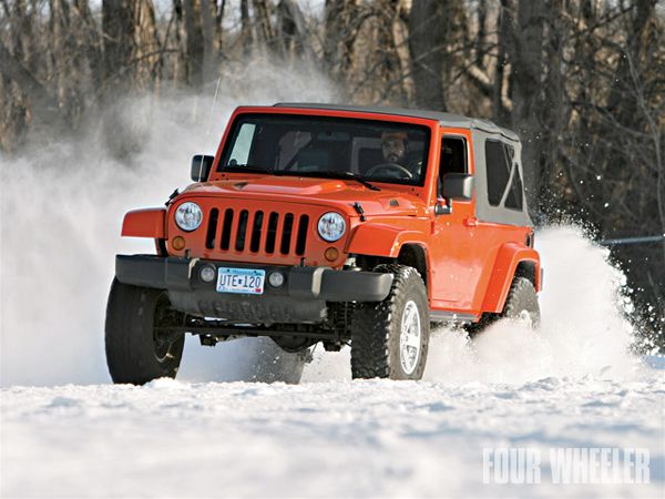 jeep Wrangler Hemi front View Snow Photo 15697229
