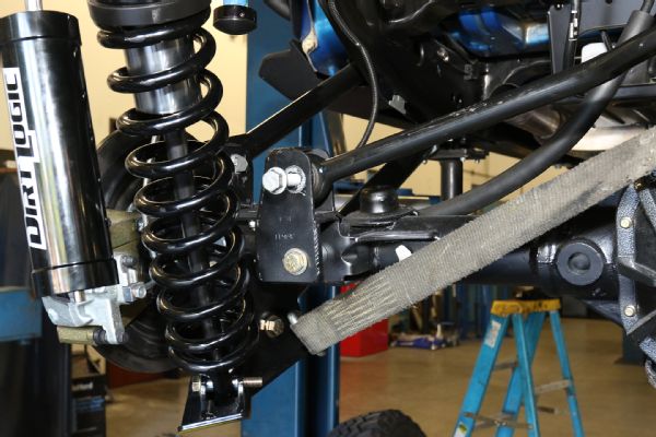 029 Fabtech Jk Coilover Conversion Trackbar Installed Photo 170166371