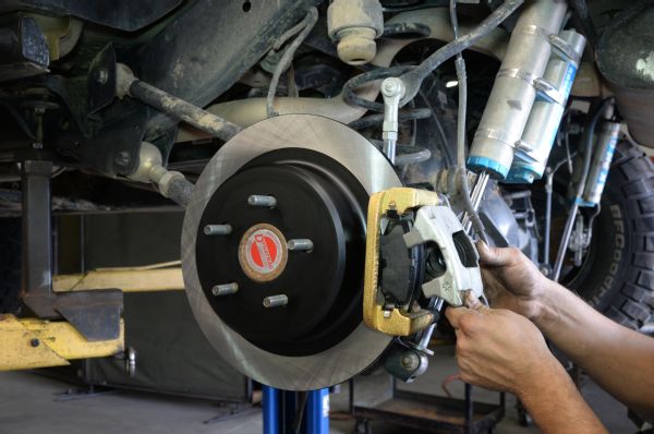 Dynatrac Progrip Brake Upgrade Jeep Jk Wrangler Kit Installing Rear Break Pads And Clips Photo 129087737