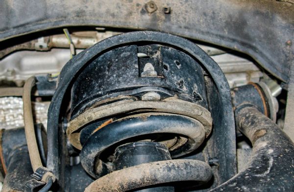 Toyota Tundra Old Man Emu Suspension Install - Doin’ it Right