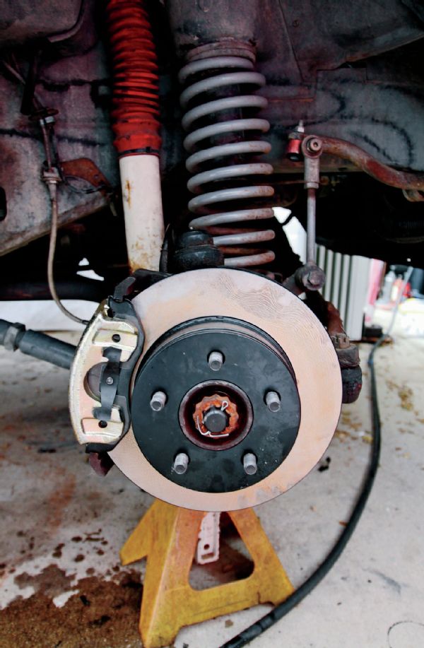 Up front, new rotors, pads, and calipers completed the setup. Our calipers were sticky, and the result was that the inside of the rotor was way more worn than the outside. At the end of all of this (and after following Black Magic’s break-in instructions), we have much better brakes than before. The brakes actually work with our factory ABS and bring this Jeep with 32-inch tires to a stop way faster than it probably has since it left the factory.