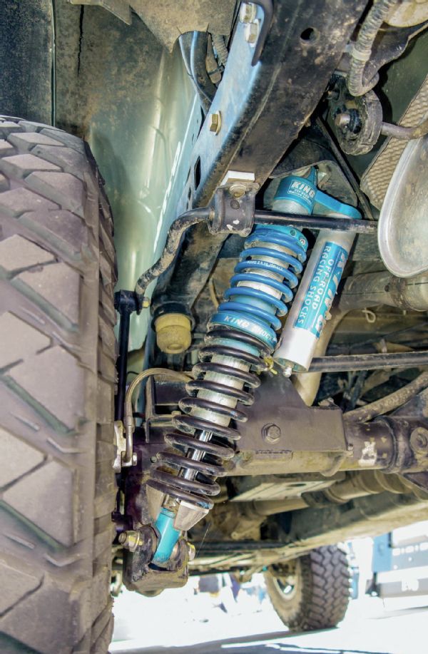 The solid-steel adjustable front track bar is formed for clearance around the stock Dana 30 front axle. Also included with the kit is a set of sway bar disconnects to allow you to get the full potential of the suspension system.