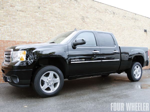 BDS Lift for the 2011 GMC and Chevy 2500HD - Four Wheeler Magazine
