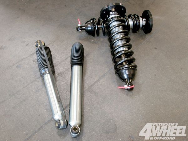 131 1101 Tuning A 2004 Nissan Titan Super Suspension Upgrades icon Coilover System Photo 31046647