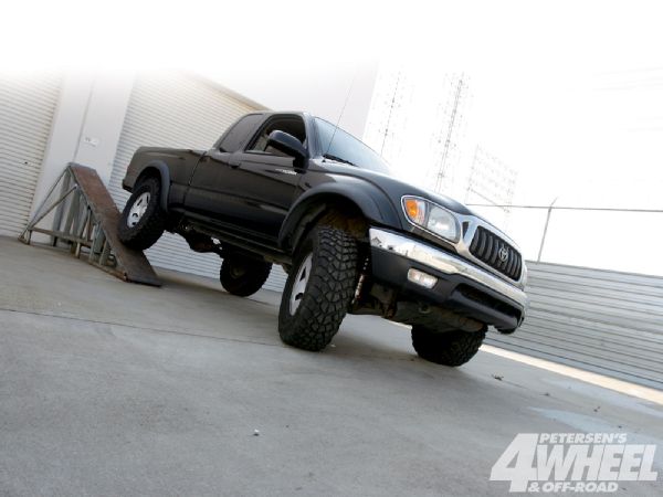 toyota Tacoma Rancho Suspension articutation Test Photo 33600831