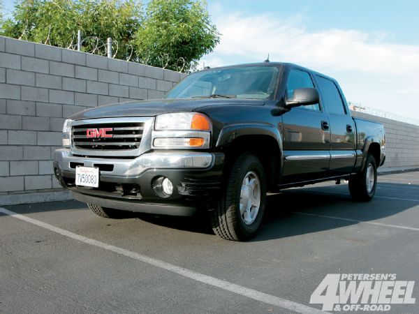 2005 Gmc 1500 Rough Country front View Before Photo 26011175