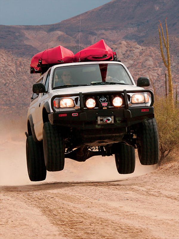 2002 Toyota Tacoma front View Jump Photo 8944157