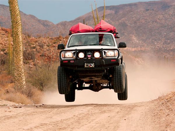 2002 Toyota Tacoma front View Jump Photo 8944163