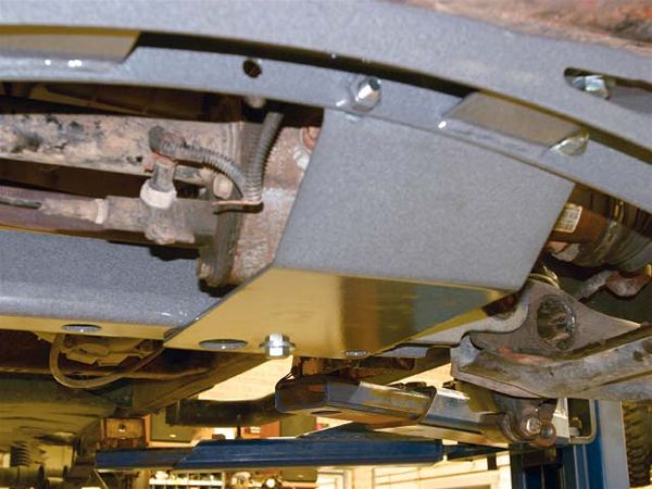 A new heavy-duty differential skidplate is included with the kit, and it bolts to the new front and rear crossmembers.