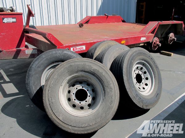 131 1009 Bfgoodrich Commericial Ta Traction And Goodyear 949 Rsa Trailer Tires tow Tires Unmounted Photo 30109351
