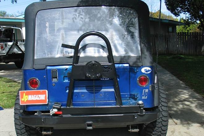 Jeep Wrangler Tire Carrier Test - MORE