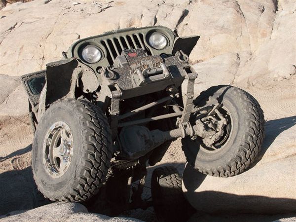jeep front View Rocks Photo 9267064