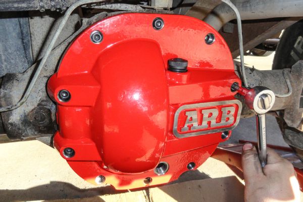 003 Installing Arb Differential Cover Photo 100268941