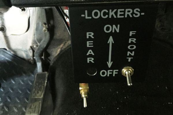 013 Powertank Air Locker System Custom Bracket Toggle Switches Photo 157236827