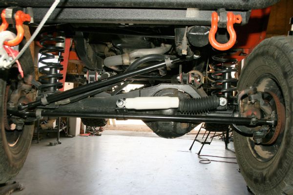 TNT Customs’ TJ and LJ Long-Arm Lift Kit