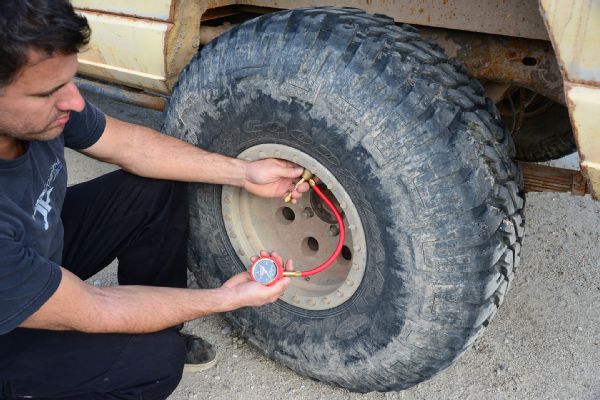 008 Tire Off Road Offroad Air Pressure 4x4 Deflator Photo 170512289