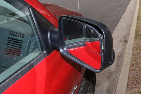 017 Towing Basics Mirror Stock Photo 92412432