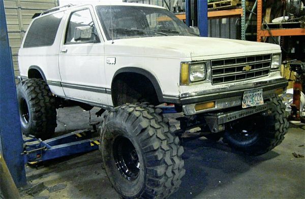 Chevy S10 Blazer Photo 86672170