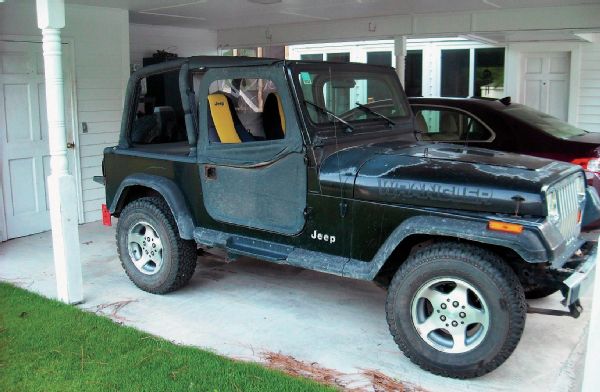 1995 Jeep Wrangler YJ Front Three Quarter Photo 76002264