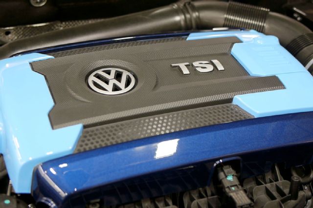 Sema 2013 VW jetta helios tribute car build FMS multi color engine cover 14