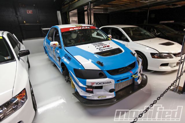 Project mitsubishi lancer evolution VIII advan race car