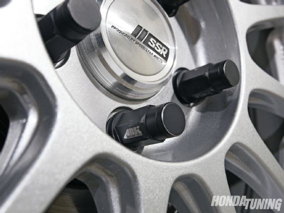 Htup 1106 05+project crz+close up wheels.JPG