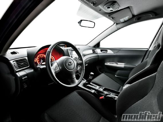 Modp_1011_03_o+2008_subaru_impreza_wrx+interior_view