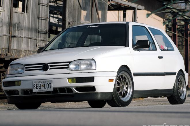 eurp_1009_1995_volkswagen_golf_sport