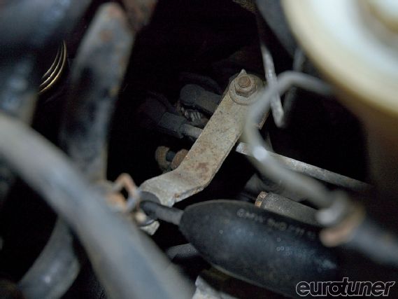 Eurp_1009_03_z+1995_volkswagen_golf_sport+old_shift_lever