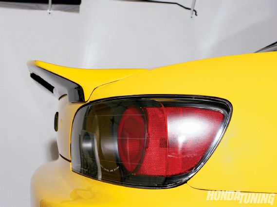 Htup_1007_01_o+project_ap1_honda_s2000+taillight_view