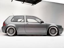 Eurp_1006_11_o+2003_volkswagen_gti+side_view_3