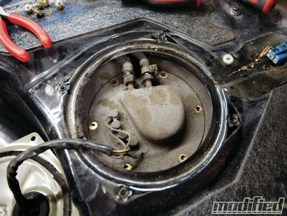 Modp 1109 03+1991 nissan 240sx+fuel tank