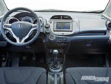 Htup_0904_04_z+honda_fit_sport+interior_view