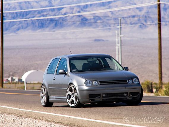 Eurp_0812_08_z+vw_gti+front_view