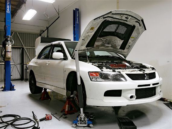 Sccp_0808_01_z+project_mitsubishi_evolution+front_view