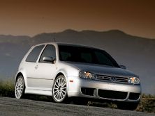 Epcp_0808_07_z+volkswagen_r32+side_view
