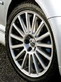 Epcp_0808_14_z+volkswagen_r32_wheel+side_view