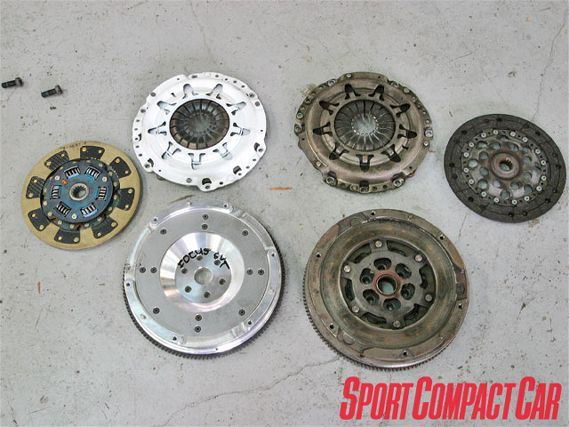0803_sccp_03_z+project_ford_focus_svt+clutches