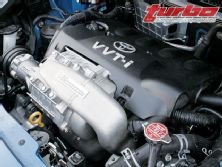 0706_turp_02_z+toyota_yaris+engine