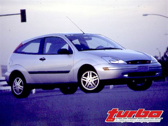 Turp_0004_01_z+ford_focus+side_view
