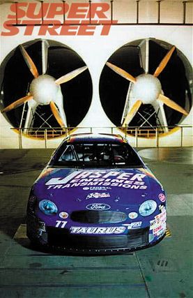 130_0612_13_z+ford_nascar+front_view