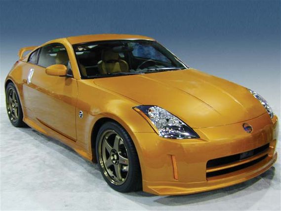 0509tur_33z+nissan_350z+right_front_view
