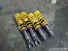 Modp_0906_02_o+integra_coilover_install+coilovers