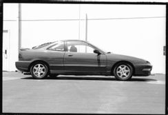 P25207_large+1994_acura_integra+side_view